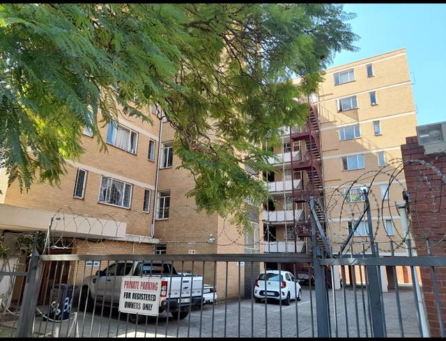 2 BEDROOM FLAT FOR SALE IN SUNNYSIDE